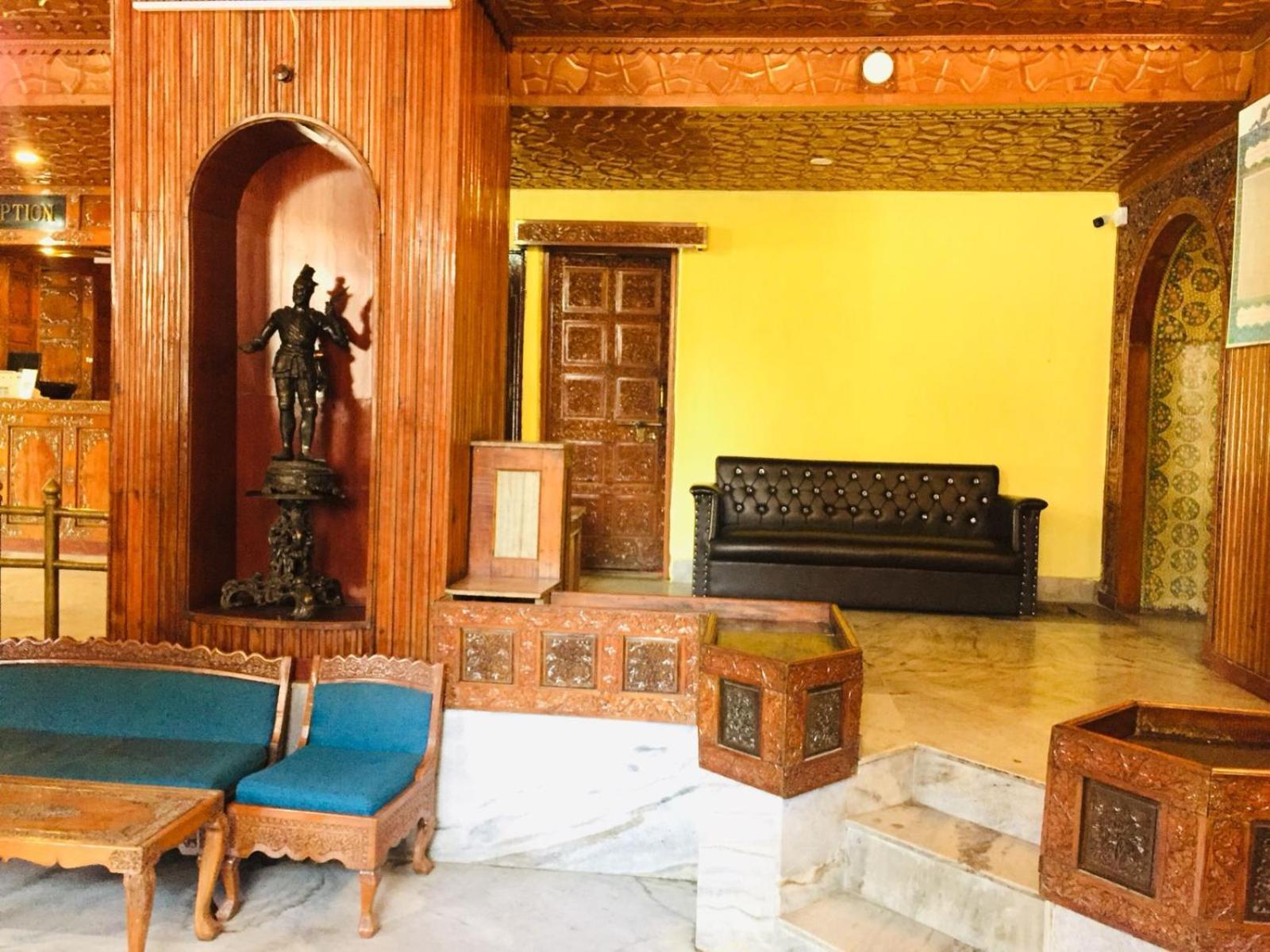 Kashmir Hill Town Hotel Srīnagar Екстериор снимка