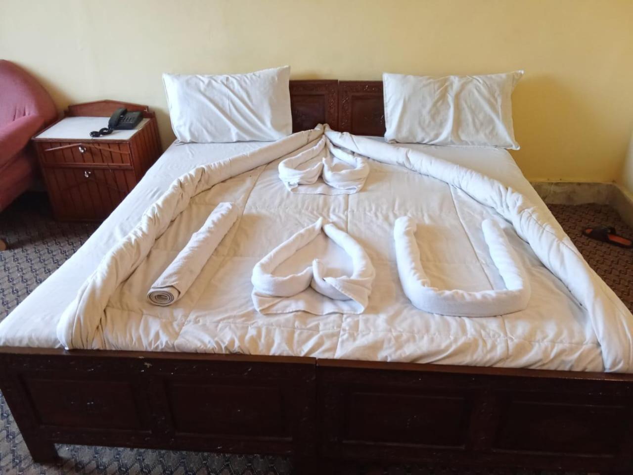 Kashmir Hill Town Hotel Srīnagar Екстериор снимка