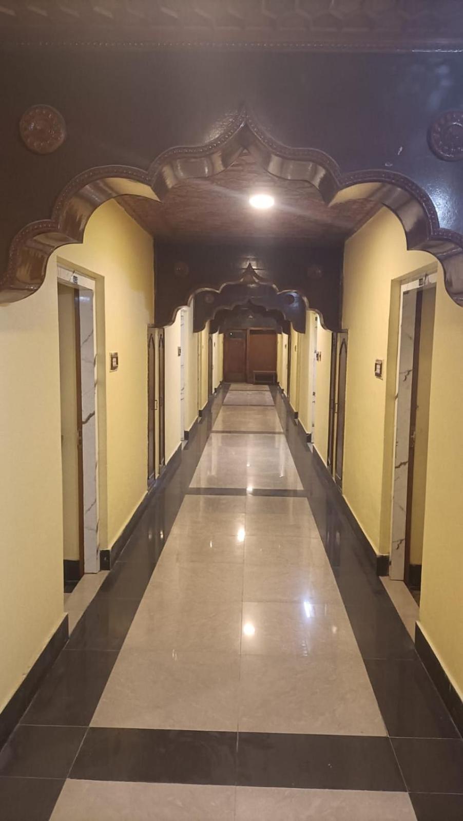 Kashmir Hill Town Hotel Srīnagar Екстериор снимка